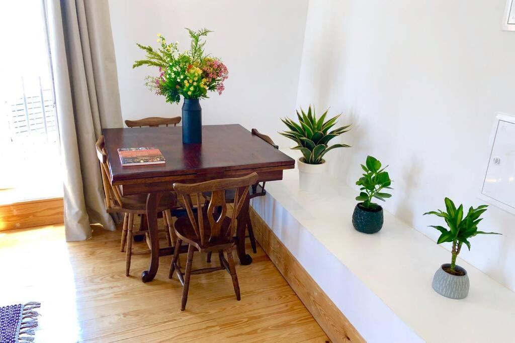32 Top - Center Of Lisbon Duplex Apartment, Barrio Alto Luaran gambar