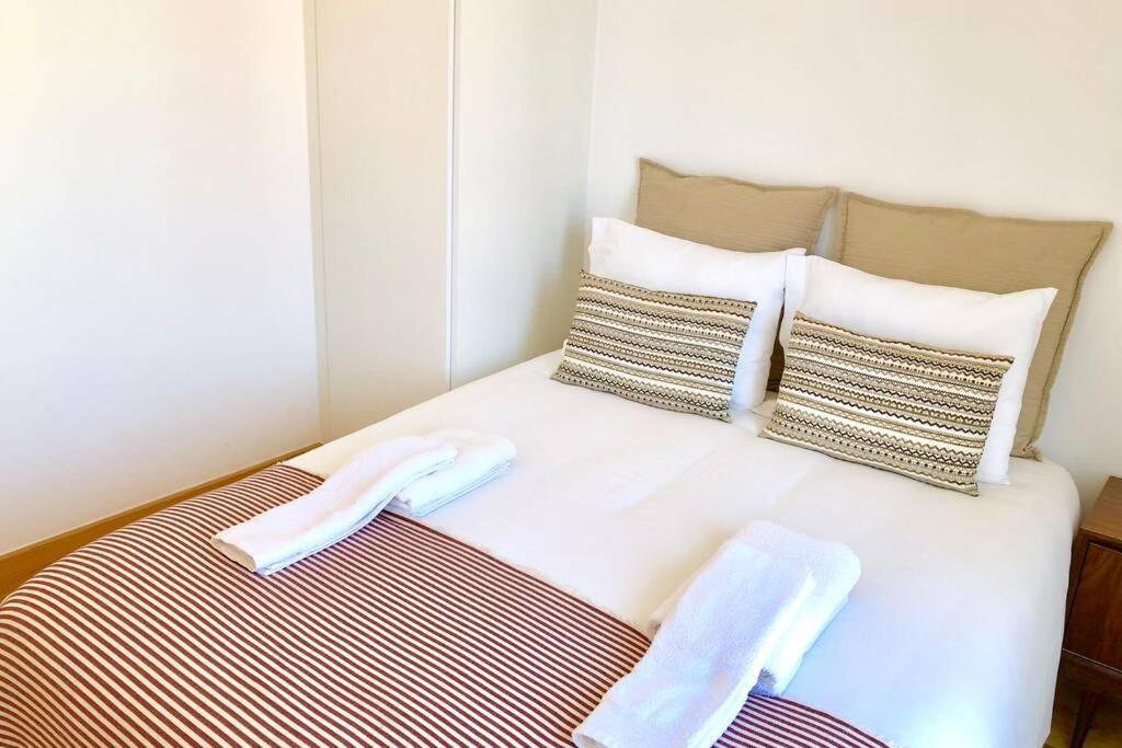 32 Top - Center Of Lisbon Duplex Apartment, Barrio Alto Luaran gambar