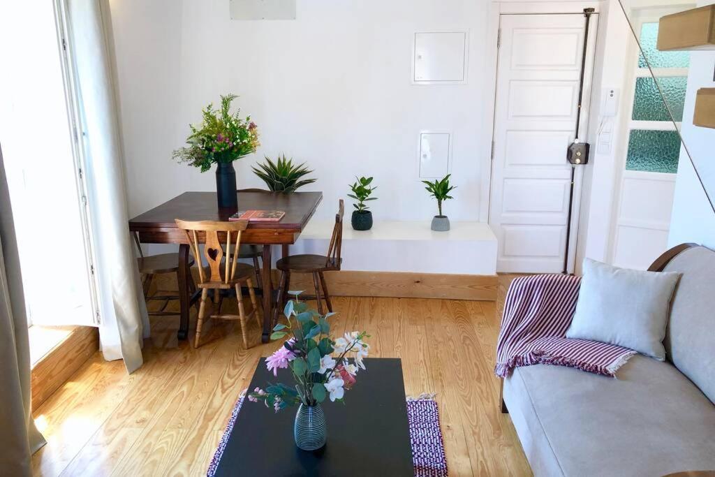 32 Top - Center Of Lisbon Duplex Apartment, Barrio Alto Luaran gambar