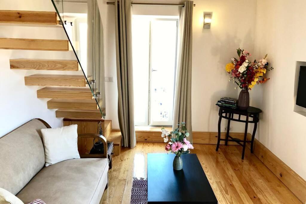32 Top - Center Of Lisbon Duplex Apartment, Barrio Alto Luaran gambar