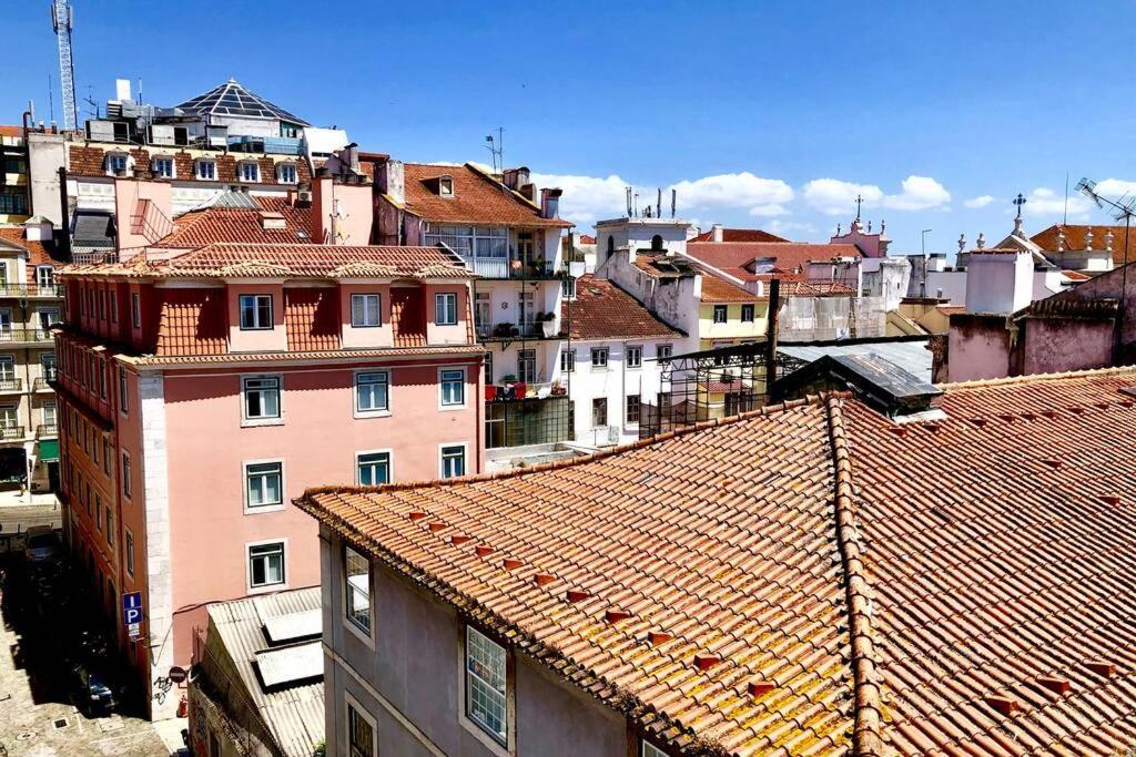 32 Top - Center Of Lisbon Duplex Apartment, Barrio Alto Luaran gambar
